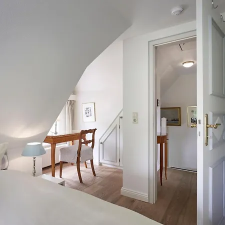 Sanfte Brise 2 - Rechts Ferienhaus *